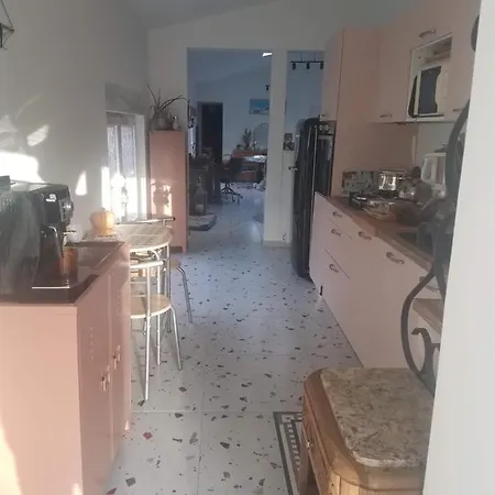 Etape 111 فندق مبيت وإفطار ليل