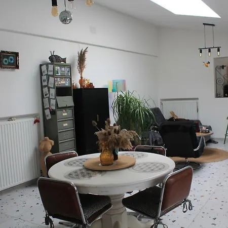 Etape 111 فندق مبيت وإفطار ليل