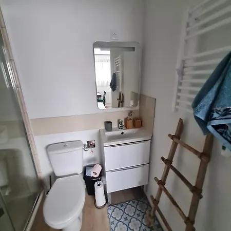 Etape 111 فندق مبيت وإفطار ليل