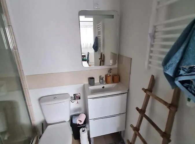 Etape 111 Alojamento de Acomodação e Pequeno-almoço Lille